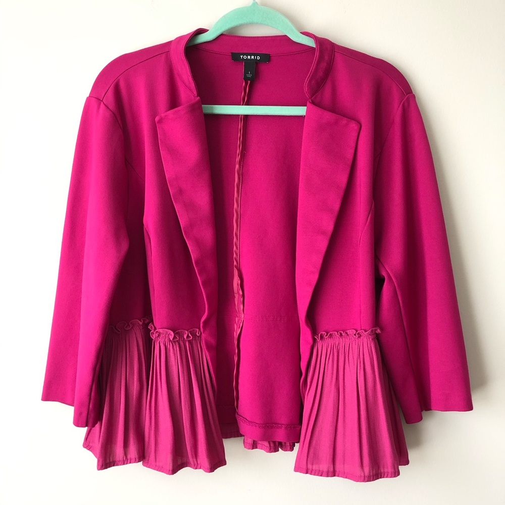 Torrid Women’s Fuschia Ponte Peplum Jacket Size 1